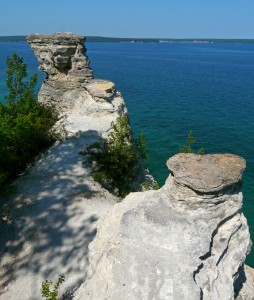 RA05_08_picturedrocksnationallakeshore_P1060797M