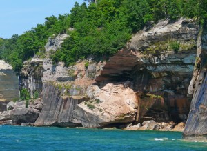 RA05_11_picturedrocksnationallakeshoreP1060898