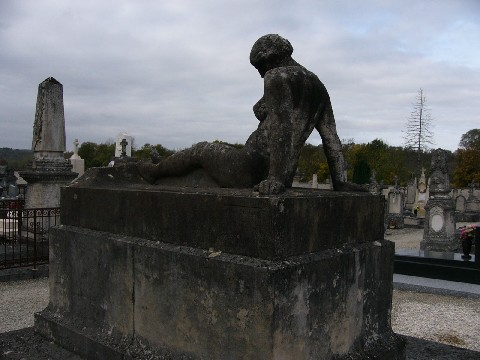 10nue.JPG