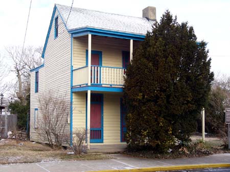 6203 smith_house.jpg