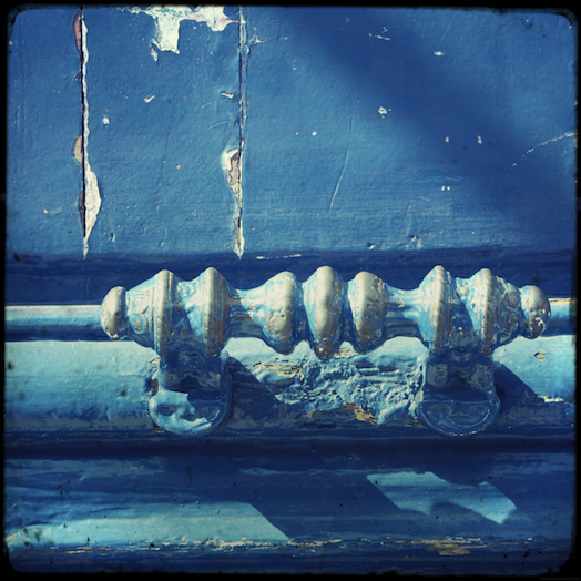detailportebleue_effected.png